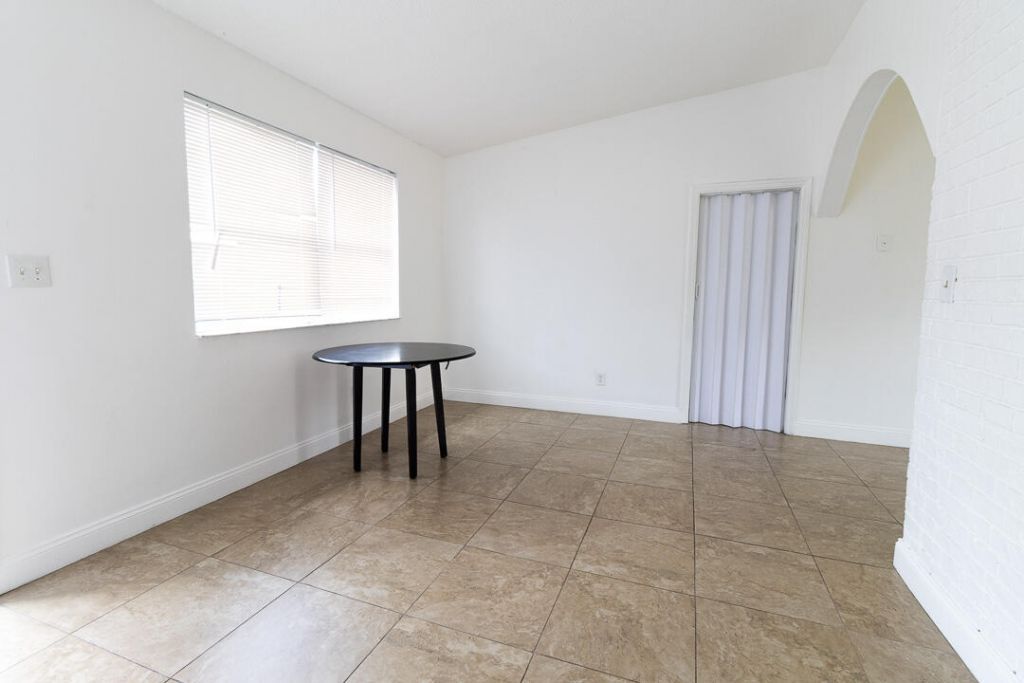 630 NW 15th Terrace, Unit 1-2, Fort Lauderdale, FL 33311 Photo