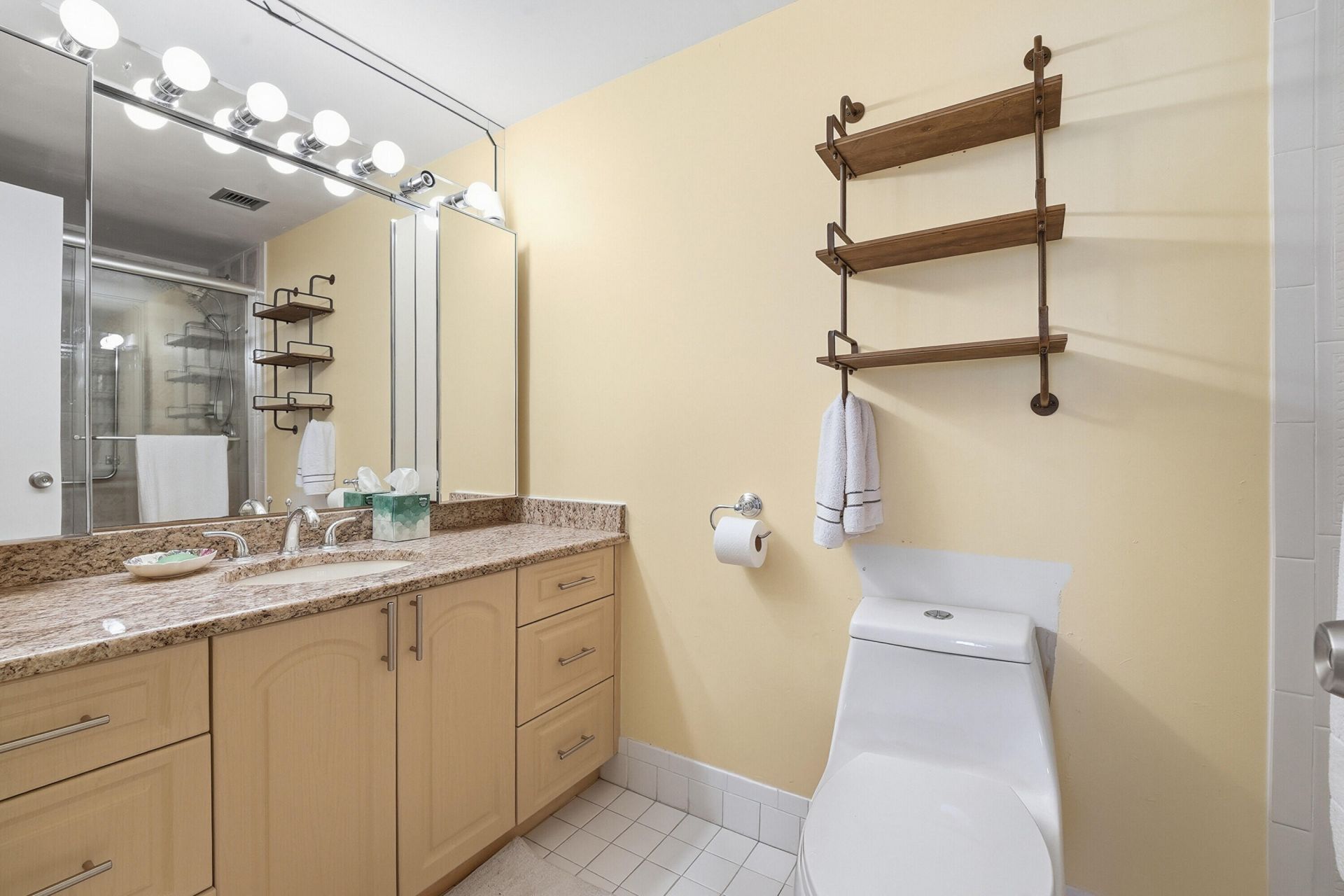 3800 Hillcrest Drive, Unit 1219, Hollywood, FL 33021 Photo