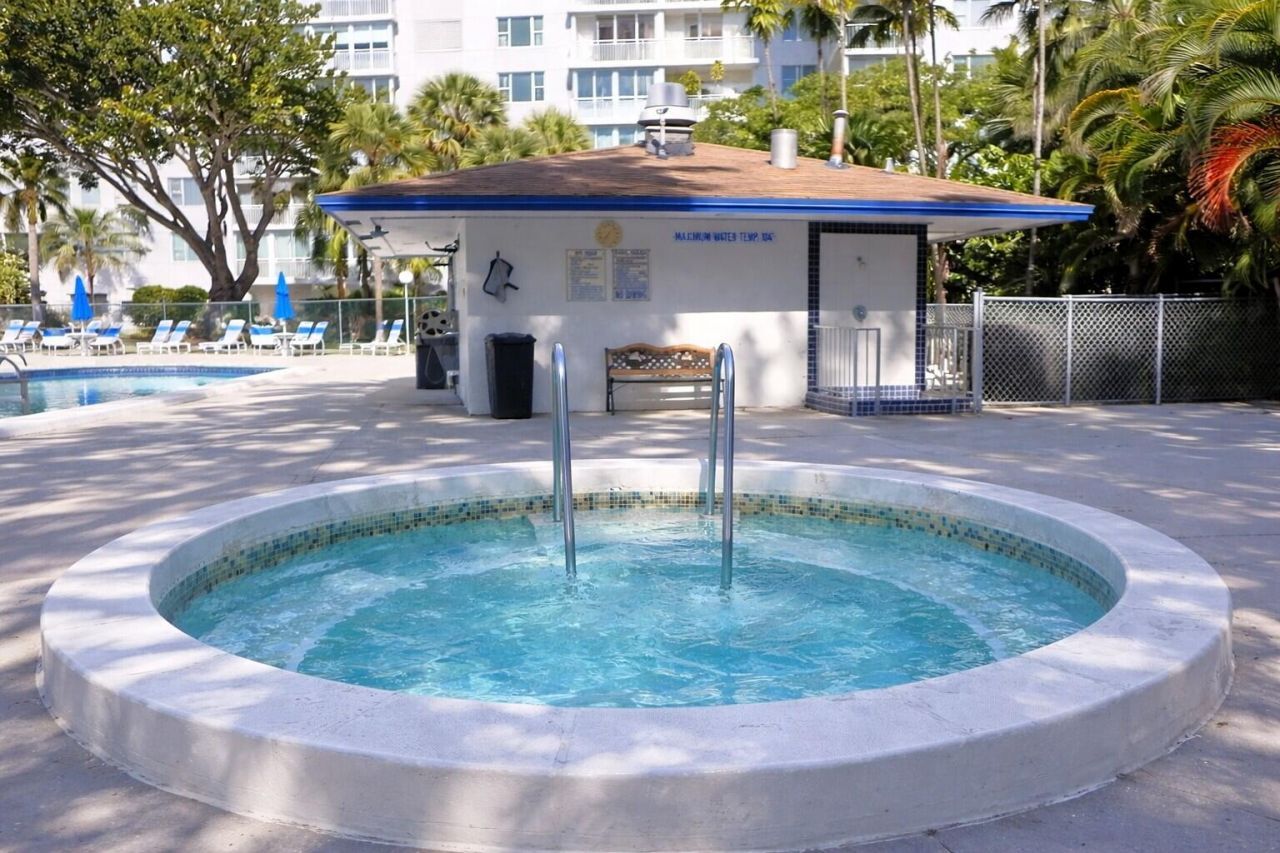 3800 Hillcrest Drive, Unit 1219, Hollywood, FL 33021 Photo