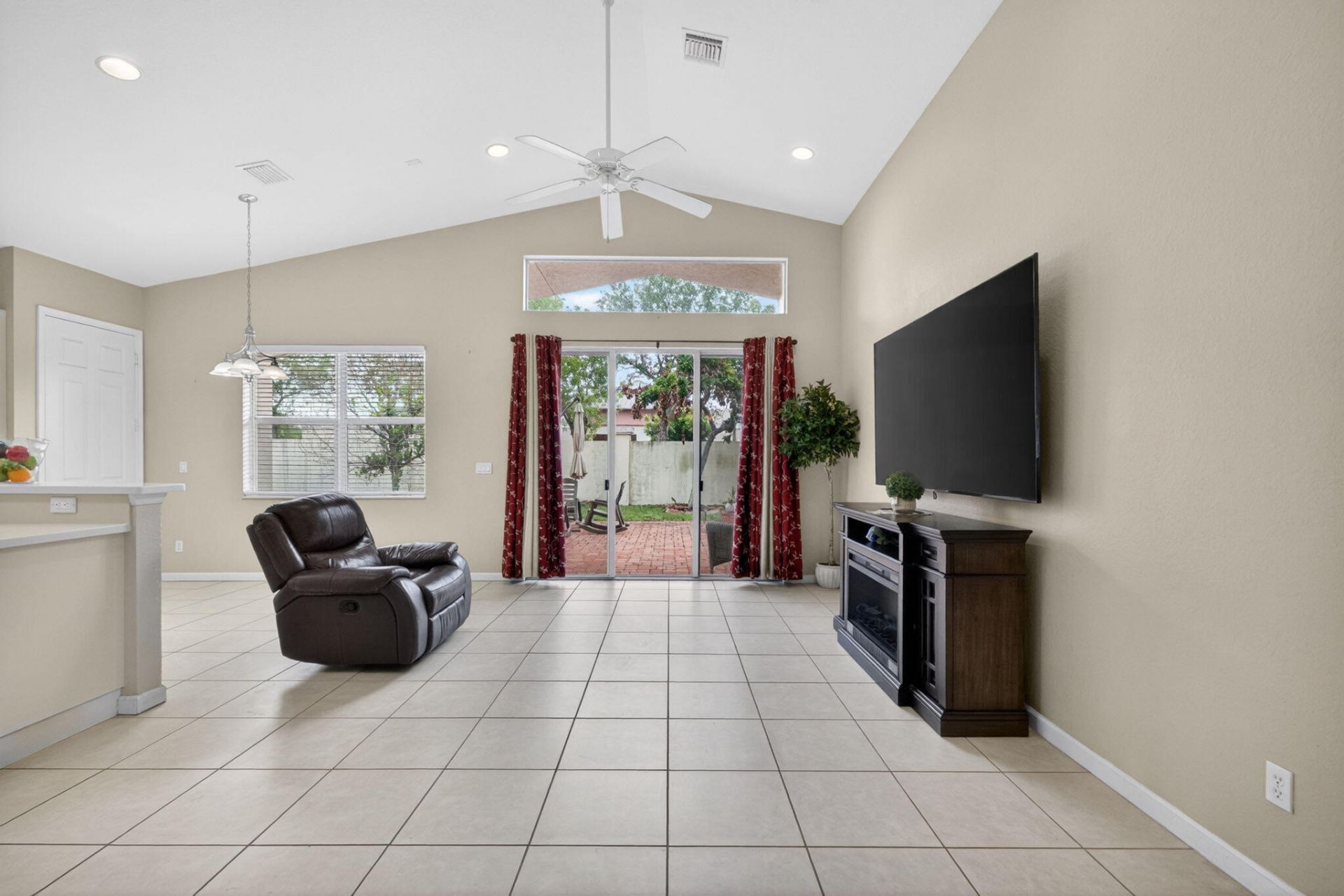 1708 SW Jamesport Drive, Port Saint Lucie, FL 34953 Photo