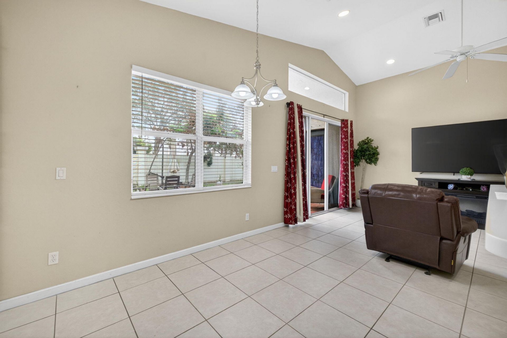 1708 SW Jamesport Drive, Port Saint Lucie, FL 34953 Photo