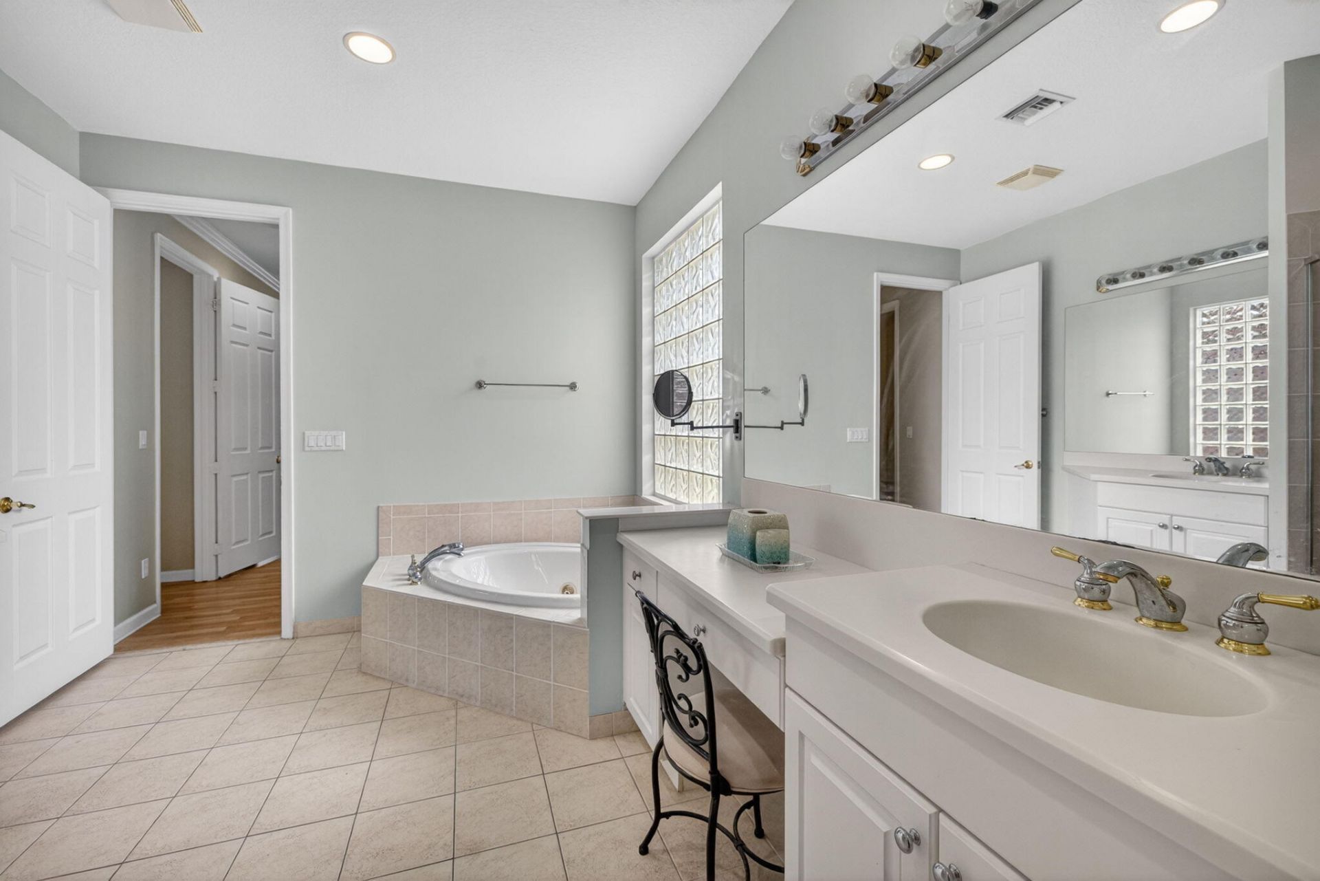 1708 SW Jamesport Drive, Port Saint Lucie, FL 34953 Photo