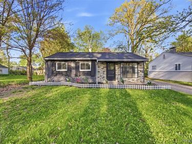 28032 FAIRFAX Street , Southfield, MI 48076