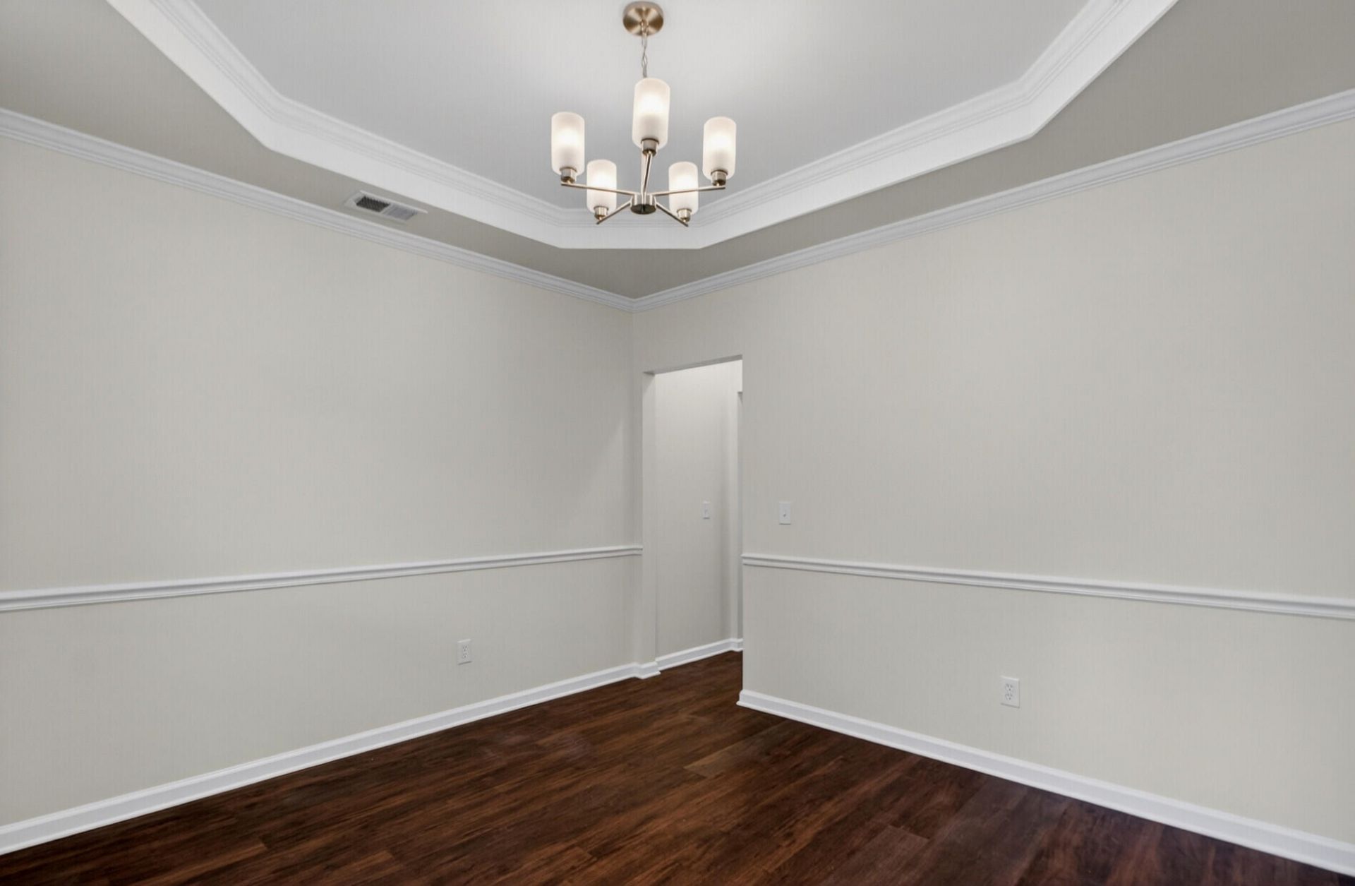 2738 Seastrand Lane Photo 14