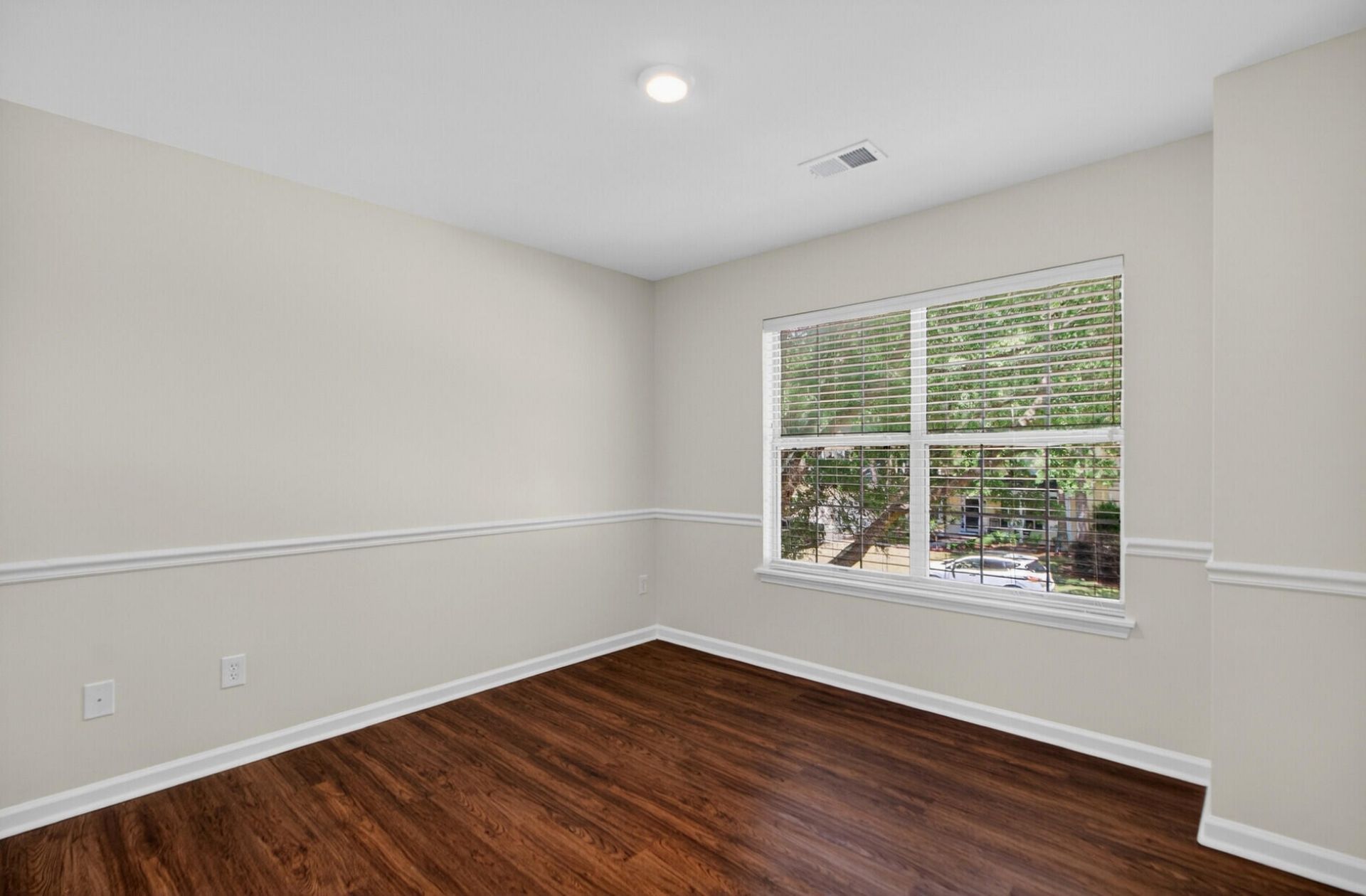 2738 Seastrand Lane Photo 30