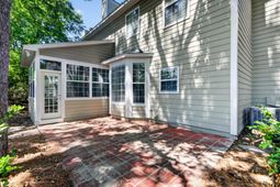2738 Seastrand Lane photo 4