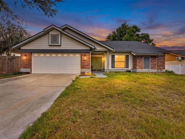 530 RAPID FALLS DRIVE , BRANDON, FL 33511