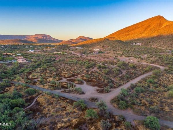 42xxx N 16th Street, Unit -, New River, AZ 85087