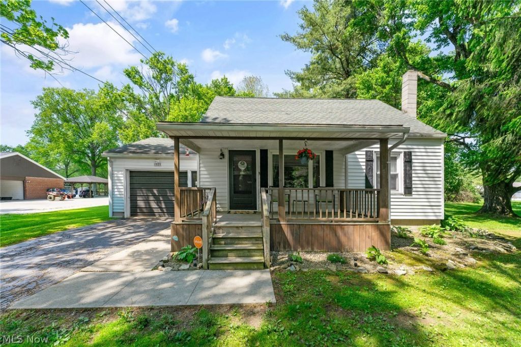1521 W Park Avenue, Niles, OH 44446 Main Photo