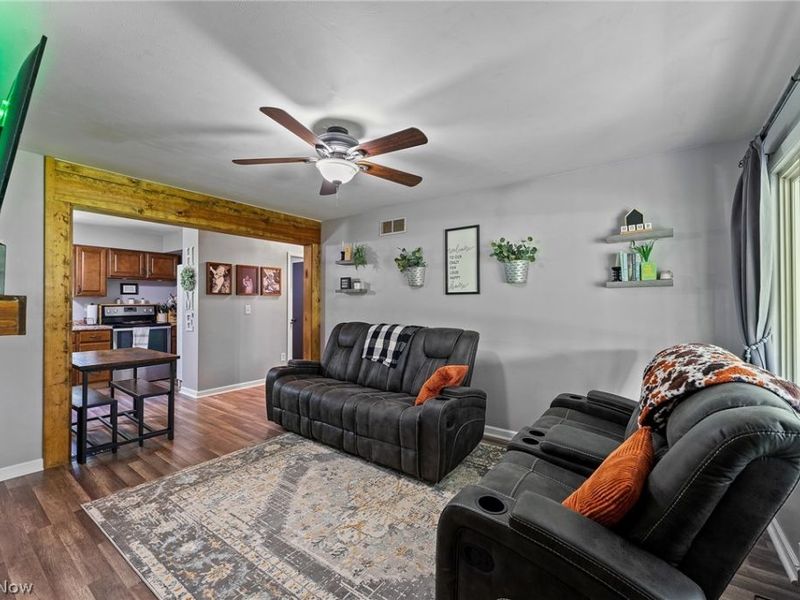 1521 W Park Avenue, Niles, OH 44446 Photo 11