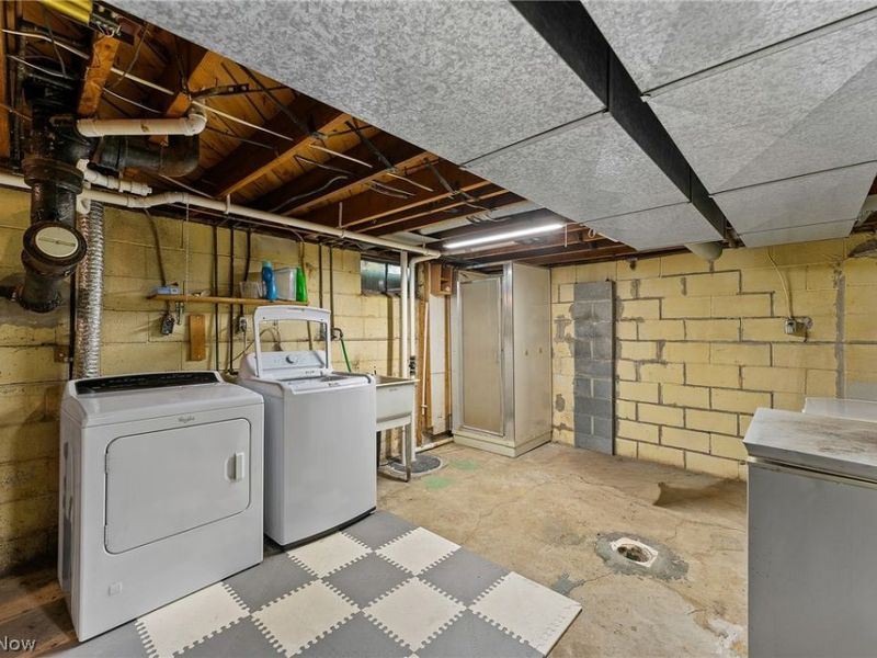 1521 W Park Avenue, Niles, OH 44446 Photo 21