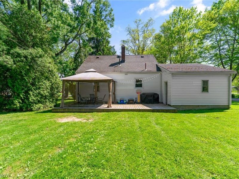 1521 W Park Avenue, Niles, OH 44446 Photo 4