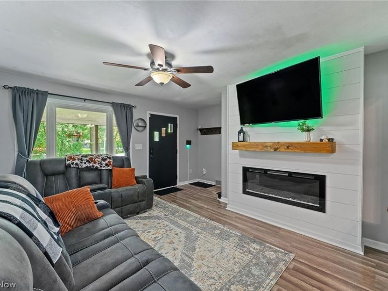 1521 W Park Avenue, Niles, OH 44446 Photo 9
