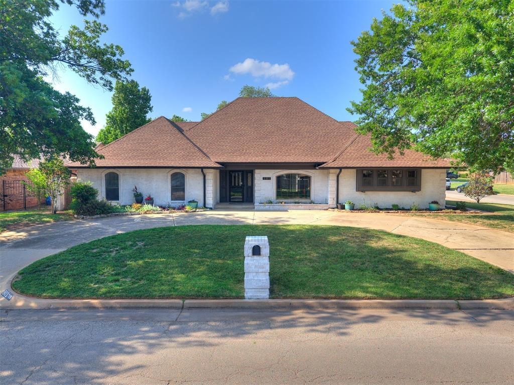801 SW 112th Street, Oklahoma City, OK 73170 Main Photo