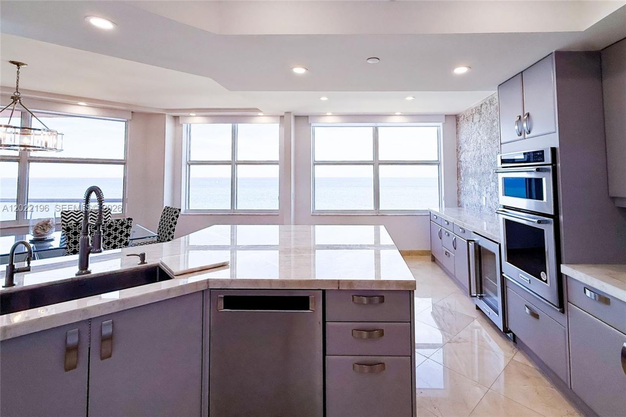 2100 N Ocean Blvd , Unit 19B, Fort Lauderdale, FL 33305 Photo