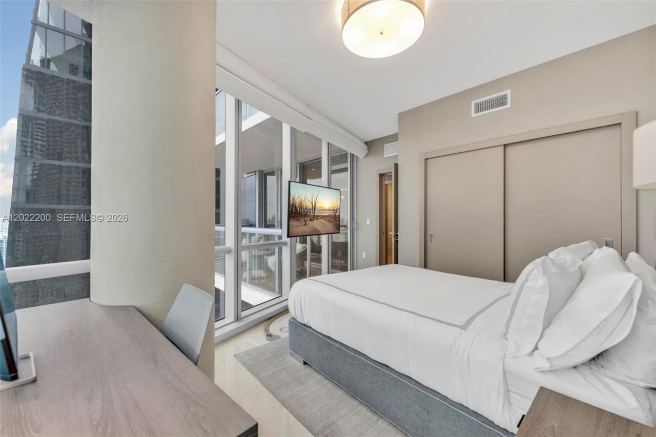 17121 Collins Ave, Unit 2708, Sunny Isles Beach, FL 33160 Photo