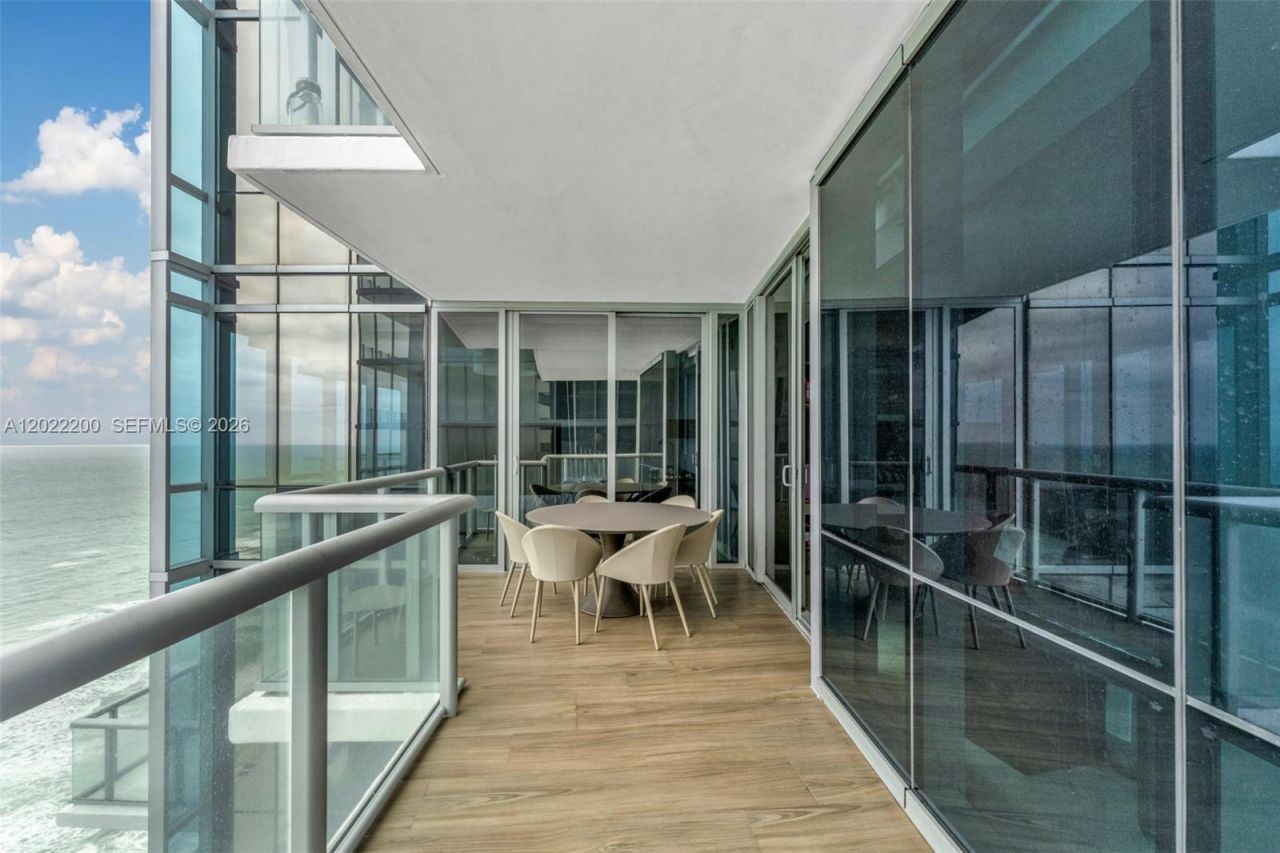 17121 Collins Ave, Unit 2708, Sunny Isles Beach, FL 33160 Photo