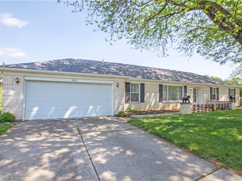 950 Rayberta Drive, Vandalia, OH 45377 Photo 2