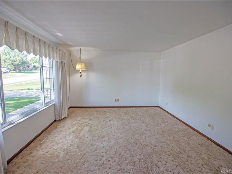 950 Rayberta Drive, Vandalia, OH 45377 Photo 6