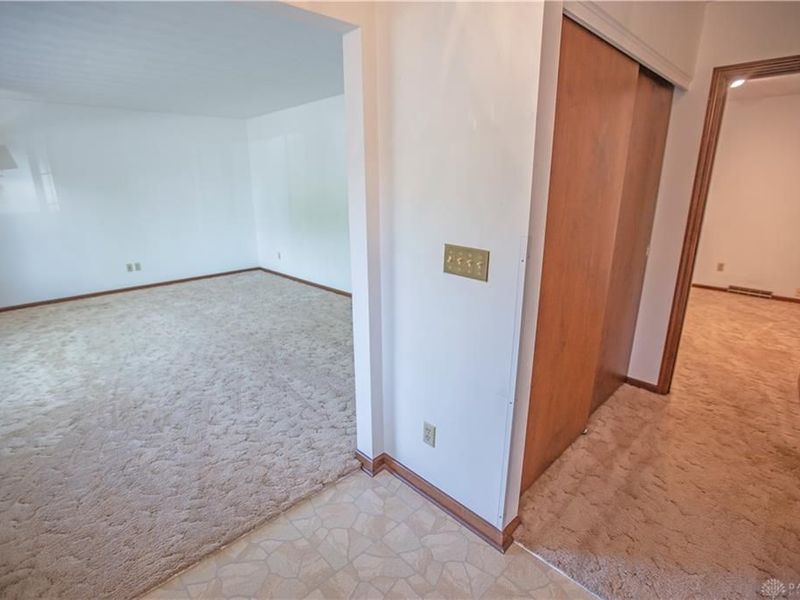 950 Rayberta Drive, Vandalia, OH 45377 Photo 9