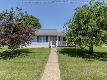409 Wood Street, Ravenswood, WV 26164