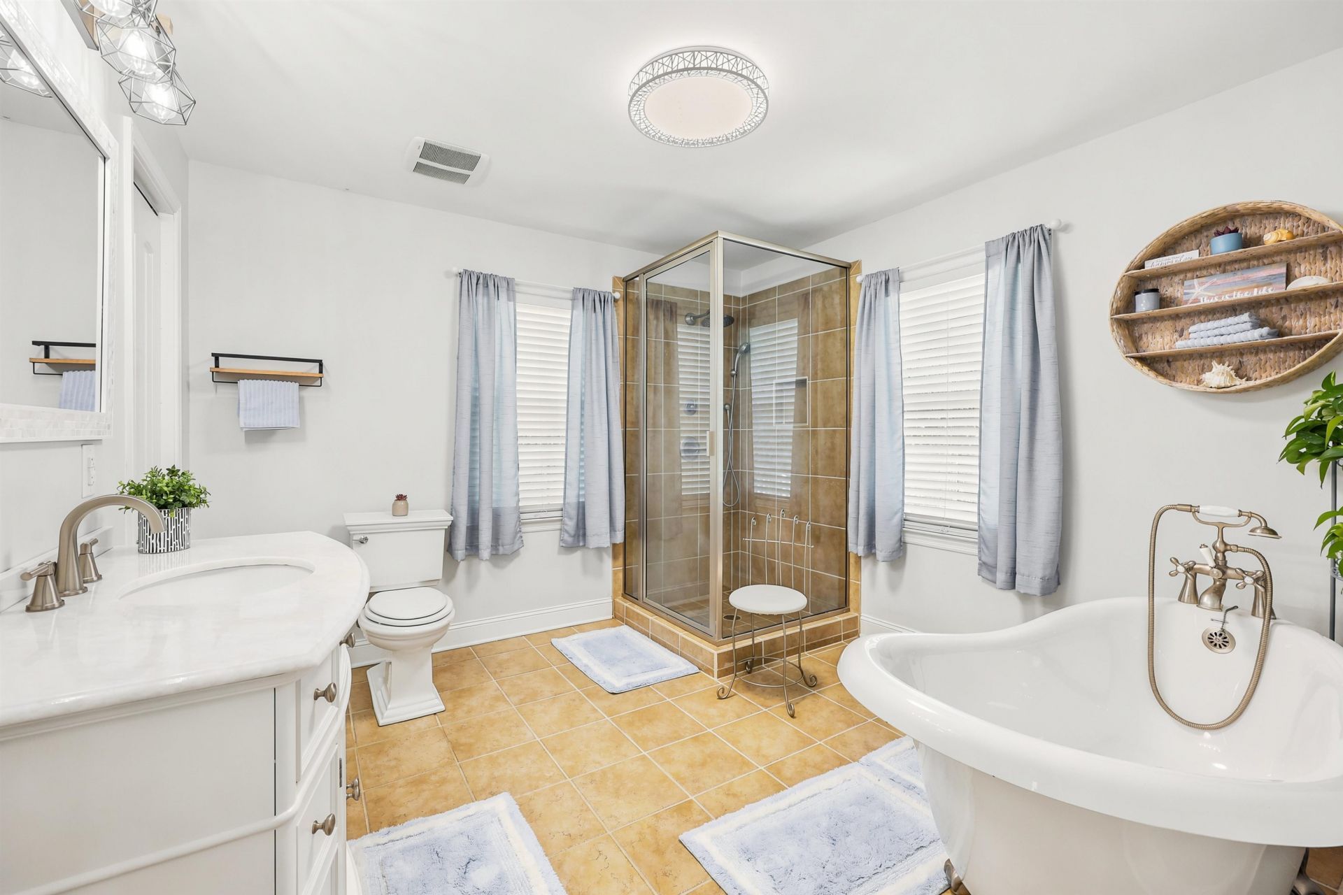 360 Kensington Blvd.  Photo 16