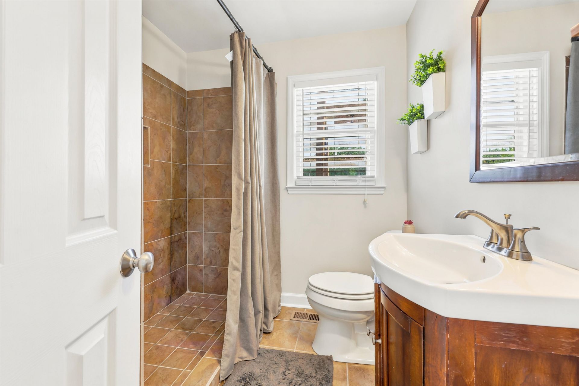 360 Kensington Blvd.  Photo 18
