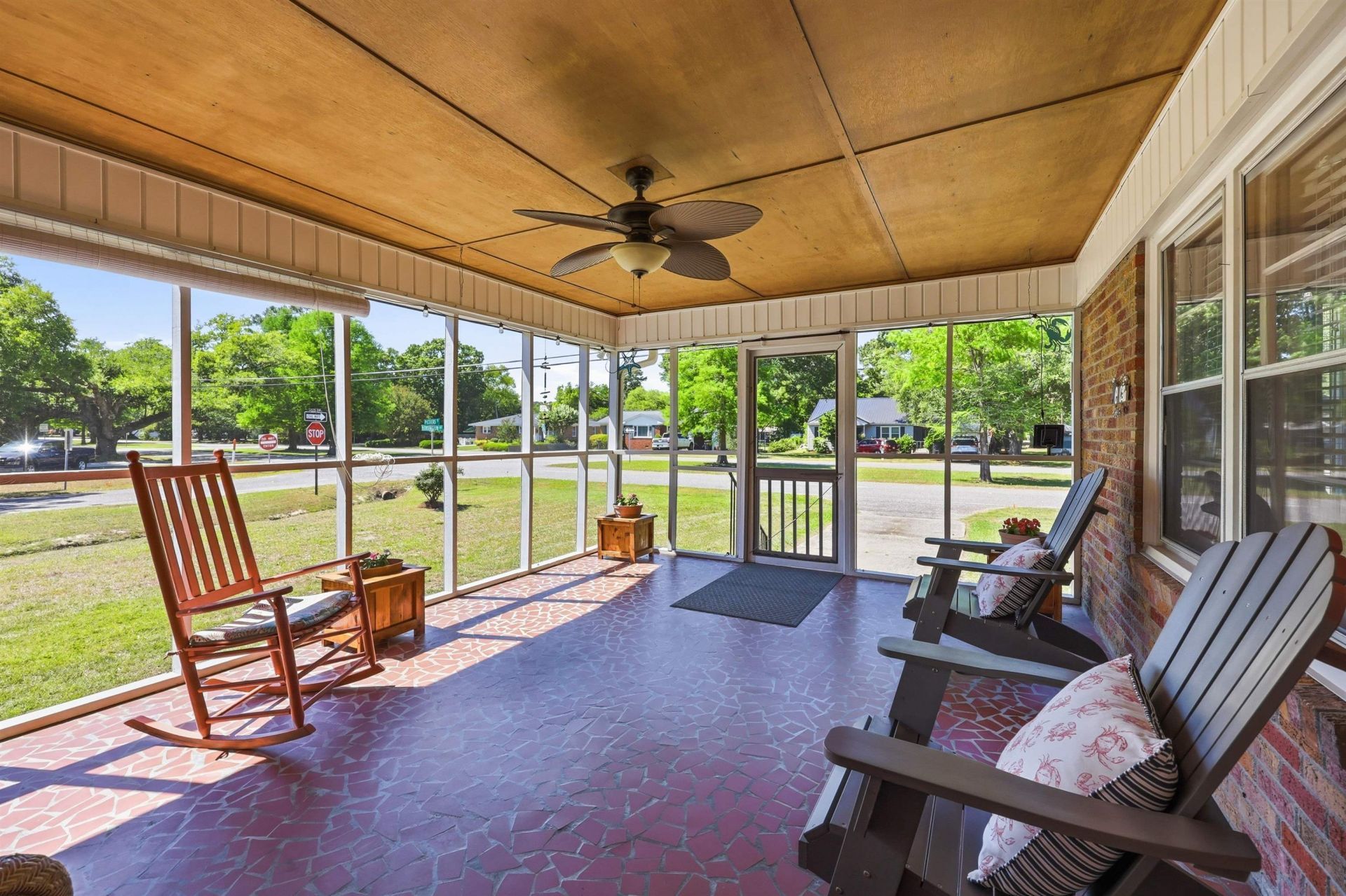 360 Kensington Blvd.  Photo 4