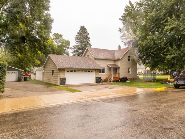 317 3rd Avenue W, Osakis, MN 56360