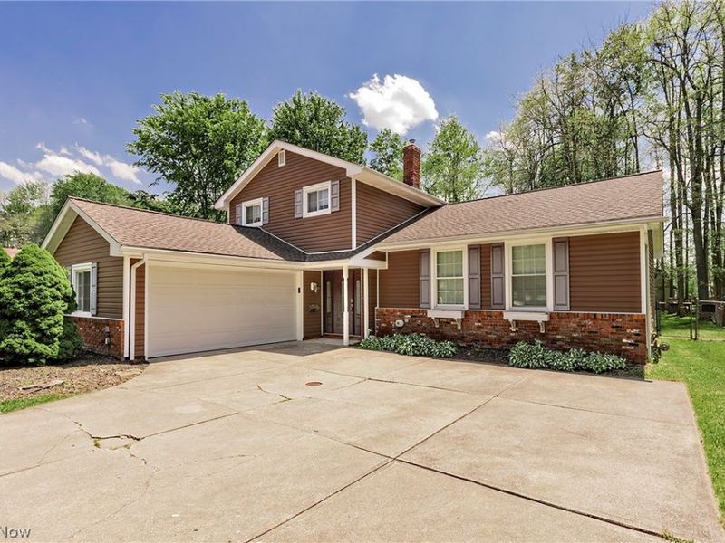 33320 Outley Park Drive, Solon, OH 44139 Photo 2