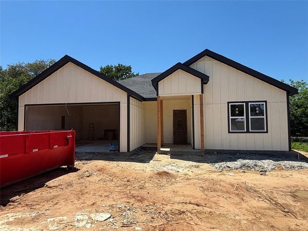 413 Hickorywood, Azle, TX 76020