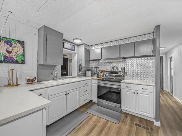3411 Thermal Place, Thermal, CA 92274