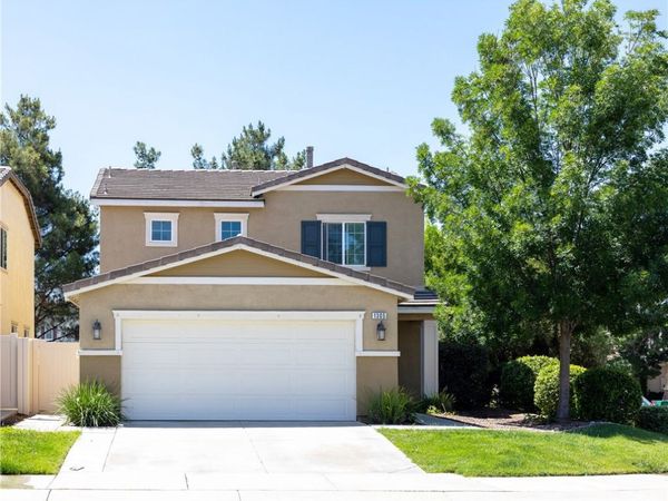 1305 Comfrey Leaf, Beaumont, CA 92223