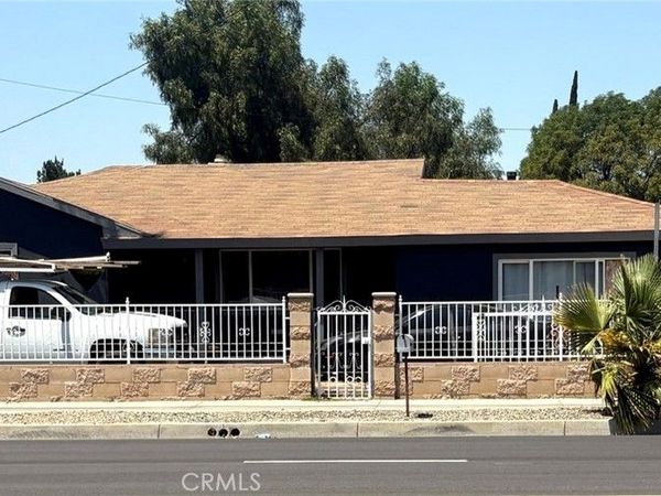 17746 Merrill, Fontana, CA 92335