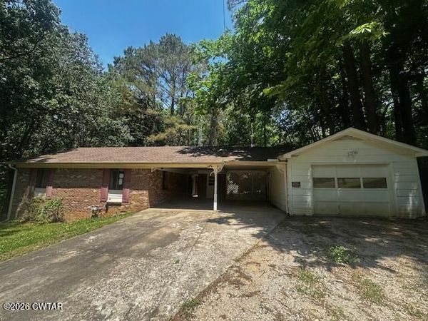 1400 Roper Road , Bolivar, TN 38008
