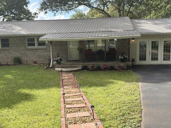273 Fairway St, Crossville, TN 38571