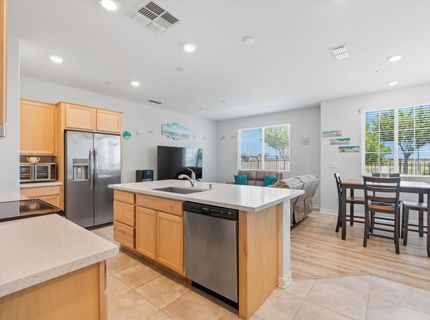 5301 E Commerce Way #76101, Unit 76101, Sacramento, CA 95835 Photo