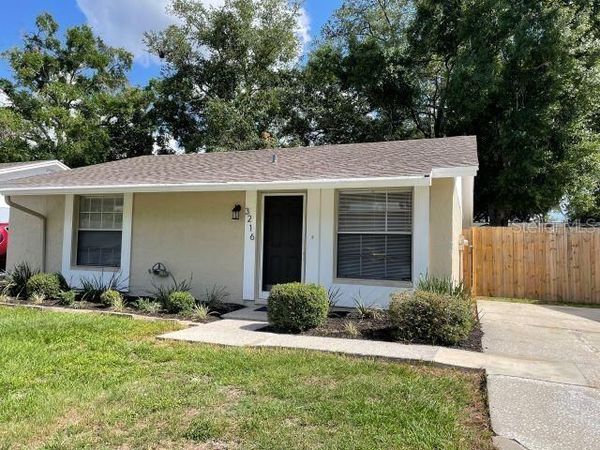 3216 SADDLEBROOK AVENUE , TAMPA, FL 33618