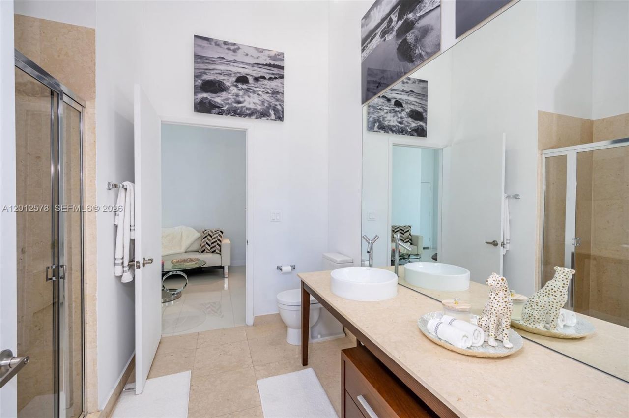 495 Brickell Ave, Unit 4103, Miami, FL 33131 Photo