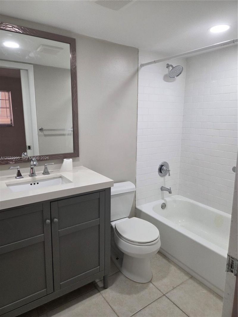 10835 SW 112th Ave , Unit 105, Miami, FL 33176 Photo