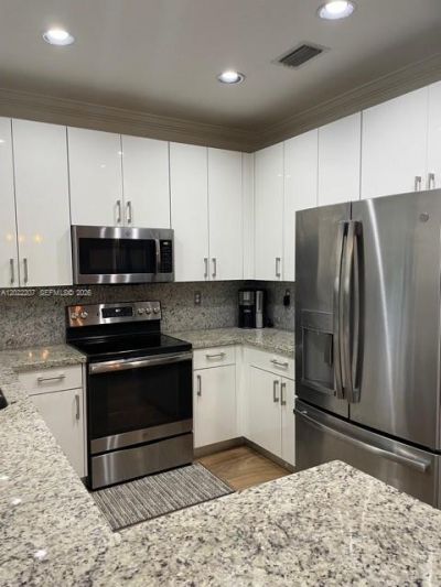Please Call For Address, Unit 17, Pembroke Pines, FL 33028 Photo