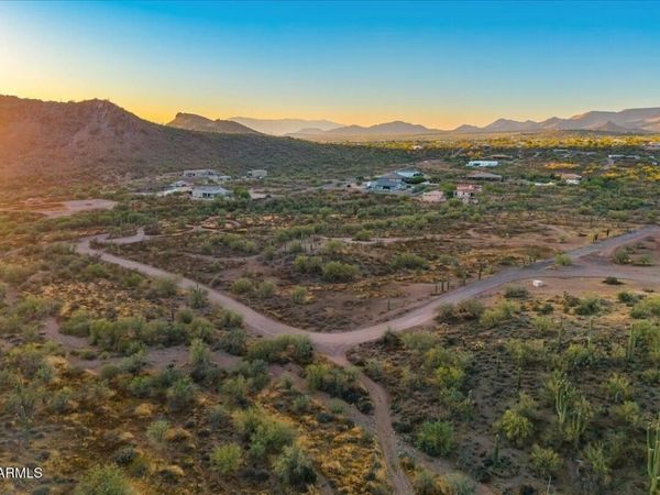 42xxx N 16th Street NE, Unit -, New River, AZ 85087