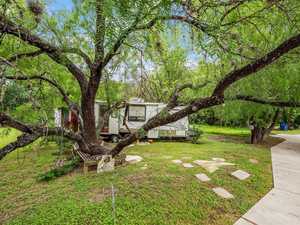 1132 Eleanor ST, Austin, TX 78721