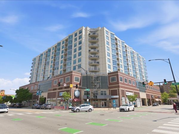 1134 W Granville Avenue , Unit 1003, Chicago, IL 60660