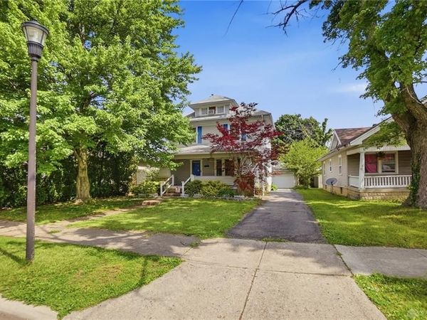 146 N Kensington Place, Springfield, OH 45504