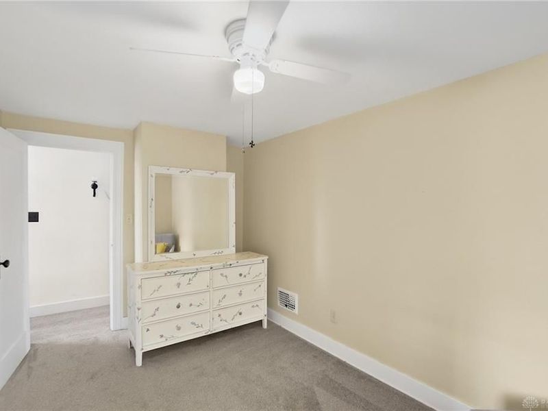 146 N Kensington Place, Springfield, OH 45504 Photo 25