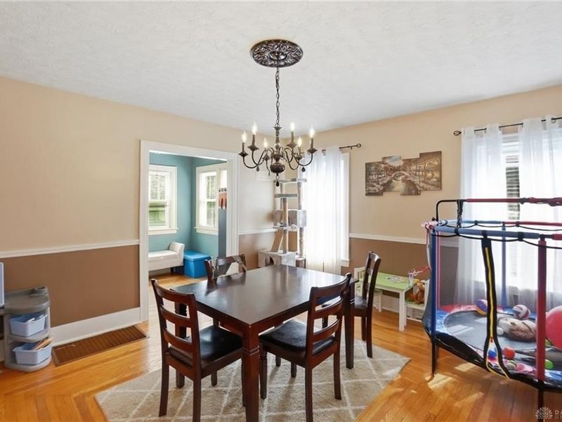 146 N Kensington Place, Springfield, OH 45504 Photo 8
