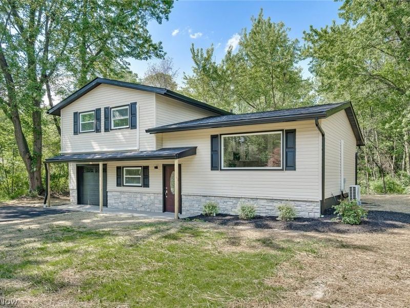 6967 Tamarack Drive, Hubbard, OH 44425 Photo 3