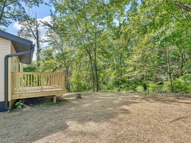 6967 Tamarack Drive, Hubbard, OH 44425 Photo 7