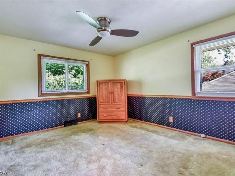 6680 Glenella Drive, Seven Hills, OH 44131 Photo 17